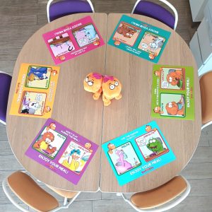 Paper DinoPlace mats 10 sets